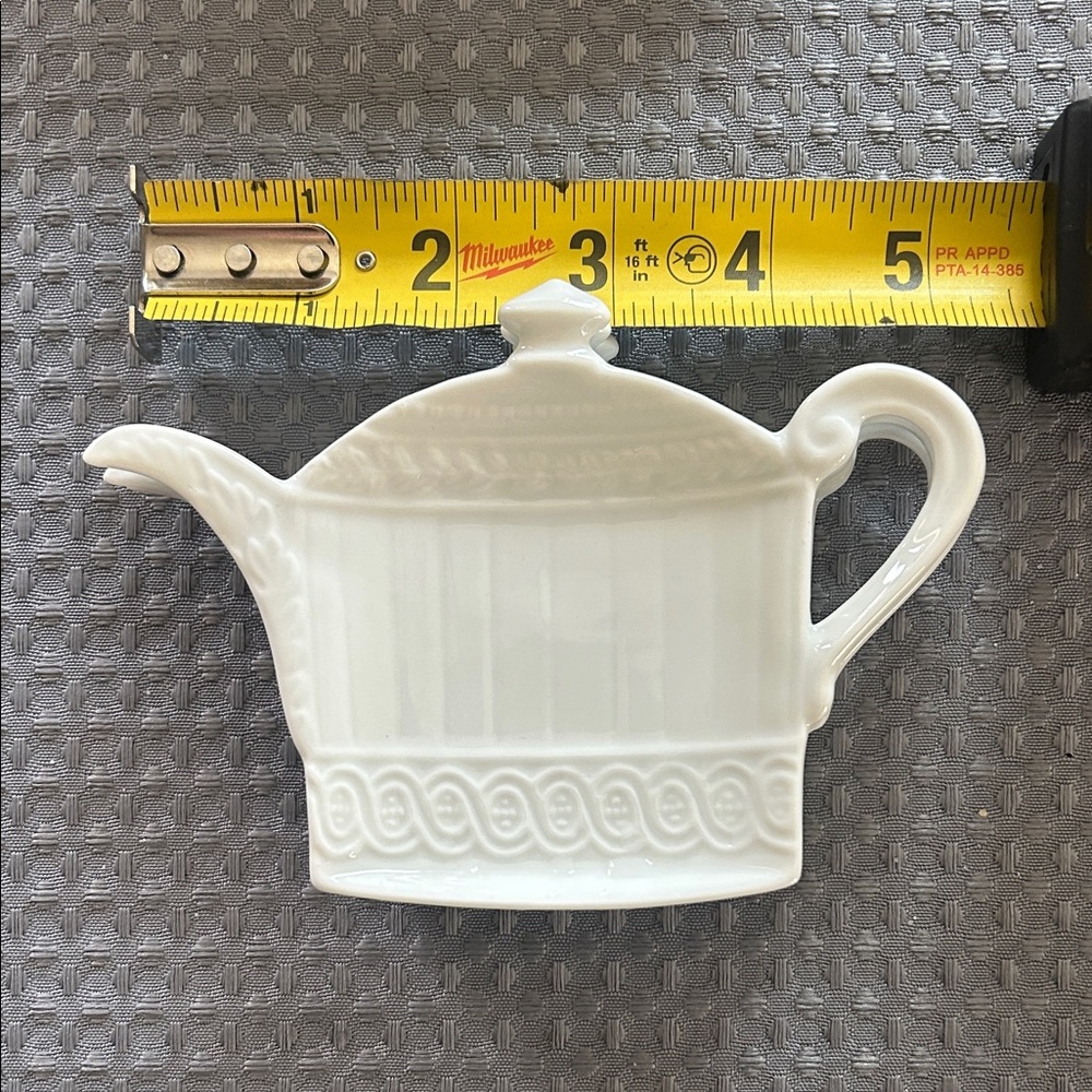 3 each White Ceramic Teapot Shaped Dish - Picture 1 of 5